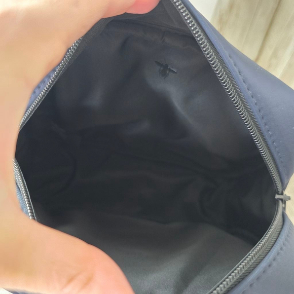 Unisex Dior Toiletry Bag Medium Blue - Picture 7 of 8